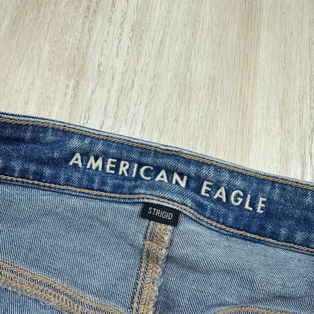 American Eagle Distressed Mom Jean Strigid High Rise Straight Casual Jeans 12